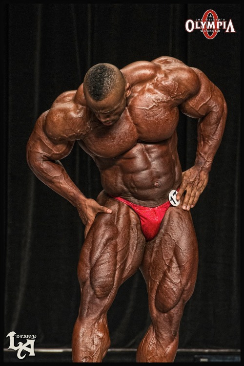 slickpenguin:  Essa Obaid 