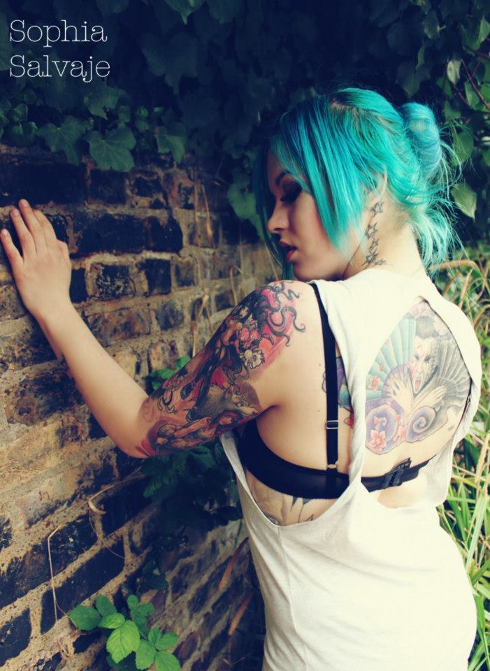 ohmygodbeautifulbitches:  Sabien DeMonia 