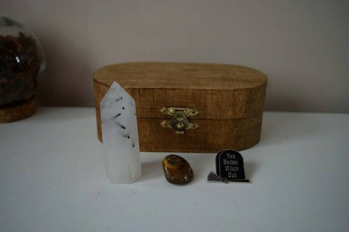 pin-jar-uk: New Witch Box! etsy.com/uk/shop/pinjaruk