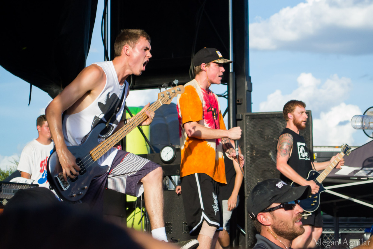 december-before-june:  I cant wait to see them in December! TSSF @ San Antonio Warped