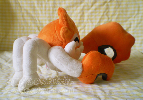 sugarstitchplush: Totally forgot to post this when I first made him! Kingler Custom Plush. Kingler a