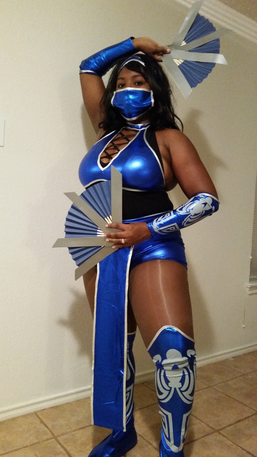 cosplayingwhileblack:  Character: Raiden &amp; Kitana Series: Mortal Kombat