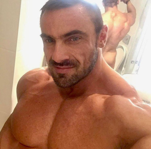Heres A Tribute To The Many Nude-in-the-bathroom Selfies Of The Amazing Tomas Kaspar. Hes So Incredibly