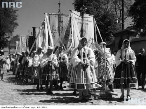 lamus-dworski:Photos of religious processions on the day of Corpus Christi, various cities and towns