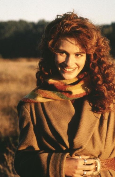 90s-wear: Julia Roberts in Dying Young (1991)