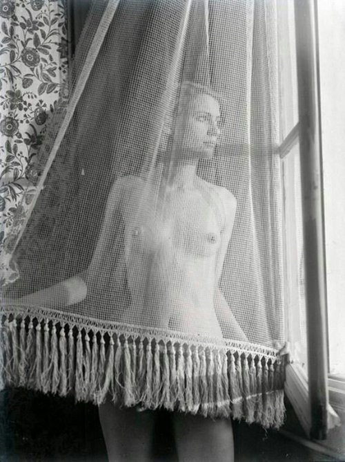 dazepanda: Lee Miller by Man Ray