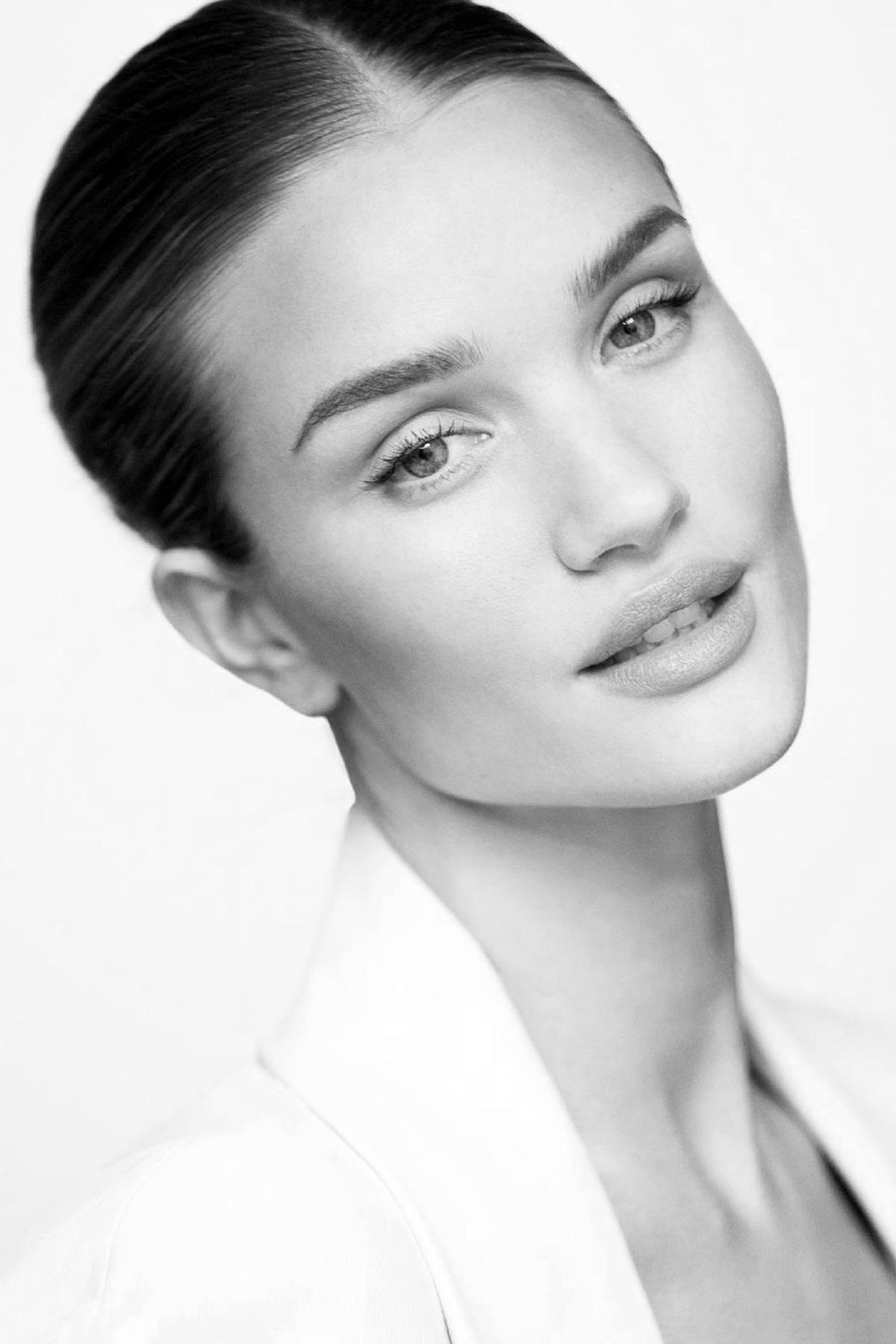 senyahearts:  Rosie Huntington-Whiteley by David Bellemere in “It’s All Rosie”
