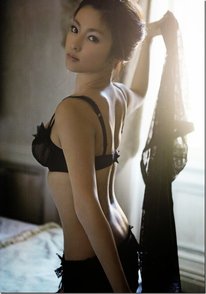 yuugaonosakukisetu:  深田恭子