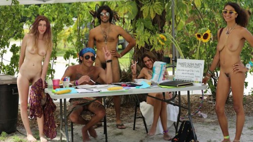 I am Nude by Nature