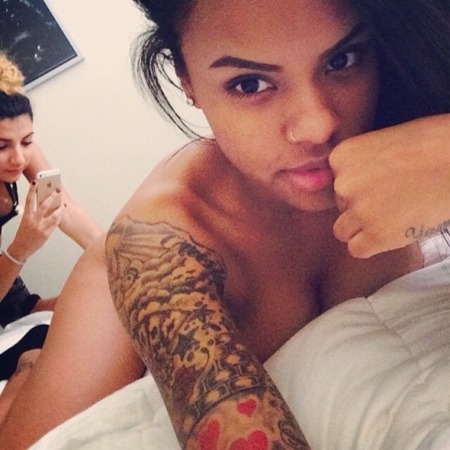 #hottiesONLY