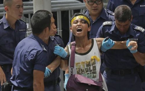 micdotcom:  35 intense photos capture protesters’ struggle for democracy in Hong Kong Follow micdotcom  