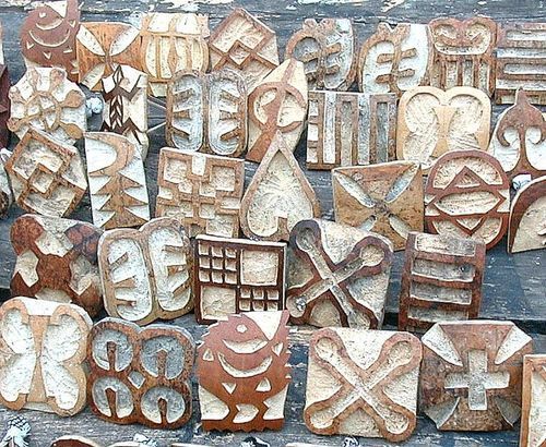 pearl-nautilus:Africa | Hand carved stamps (made from Calabash gourds) for printing Adinkra Cloth ~ 