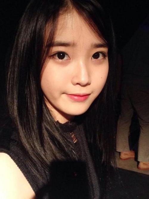 IU - Selca