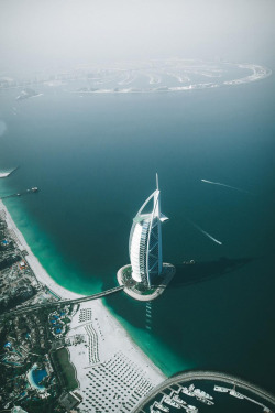 banshy:Dubai by Alen Palander