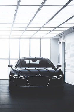 visualechoess:  Audi R8 by Marcel Lech