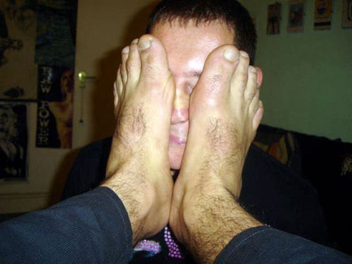 rankdresssockslover:  FUCK YES PLEASE!!!!!!!!!!!!!!!1  Are that you and your feet? I’m in southern Cali ! You?