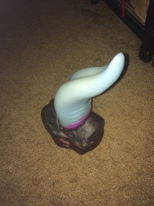 brandimorganxxx:  I just realized I never showed off my new Toy!! Now I know it’s not everyone’s cup of tea but I like to try new things and look to expand my sexual interests. One of my recent newest interest is bad-dragon.com toys. They specialize