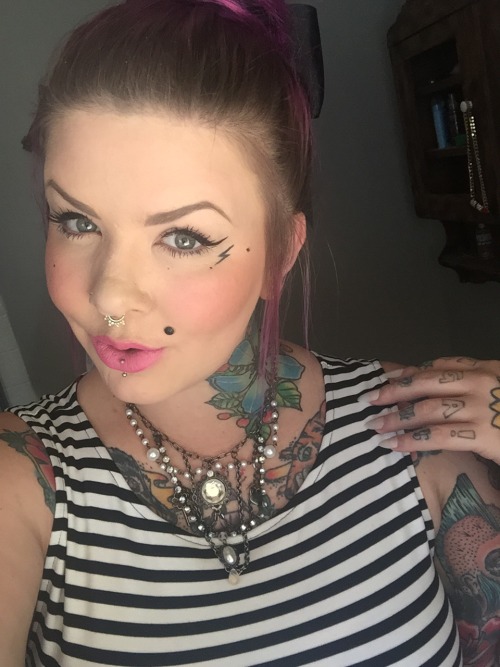 sarahbane666:  Feelin too cute!
