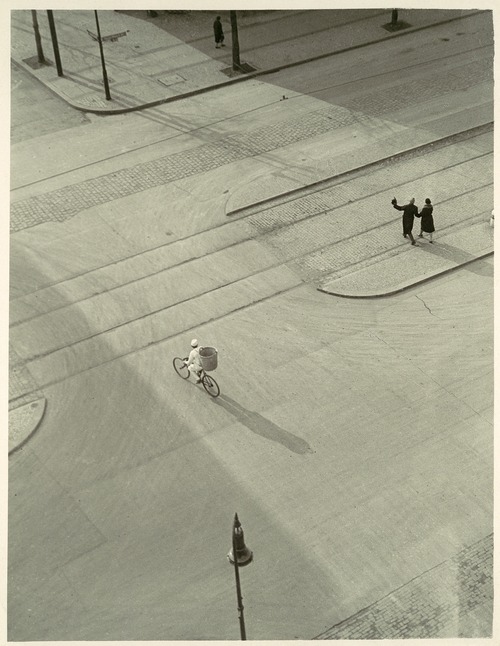 photo: Moholy-Nagy László: 7 A.M. New Year’s Morning, ca. 1930