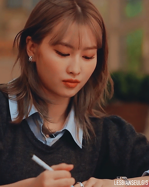 To ONCE From TWICE :: MOMO