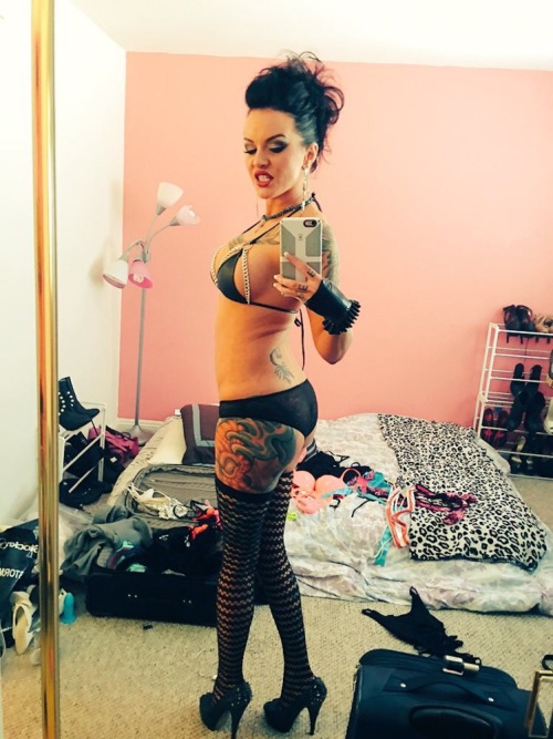 nuffsed69:  Sexy & Tatted 🔥🔥🔥 porn pictures