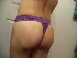 bikinithonglover:  Calvin Klein Body thong  Hawt! 