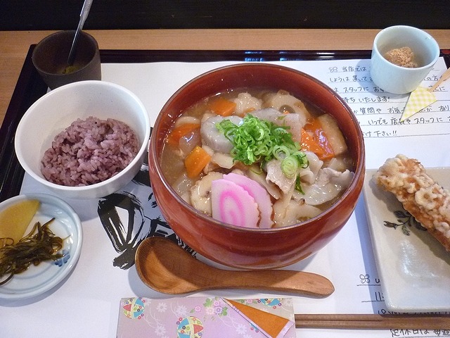 ichigoocakeu:  「しっぽくうどんセット」 