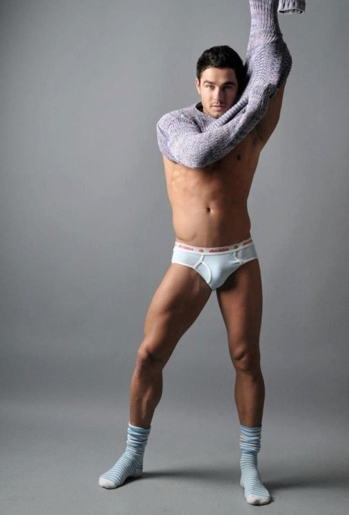 socksandskin:https://socksandskin.tumblr.com/