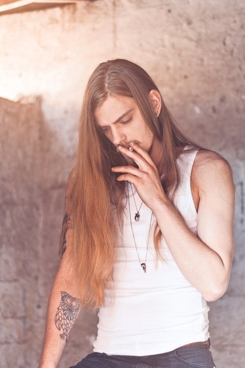 in-love-with-chaos:  DAMN!! 11.14.13 more hello tumblr-ers from.. Tommy /tumblr Tj