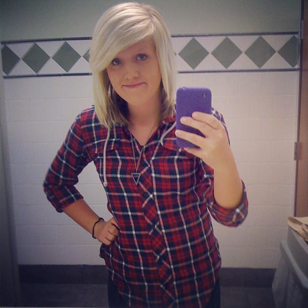 #throwback junior year i believe. super tan and bleach blonde hairz..