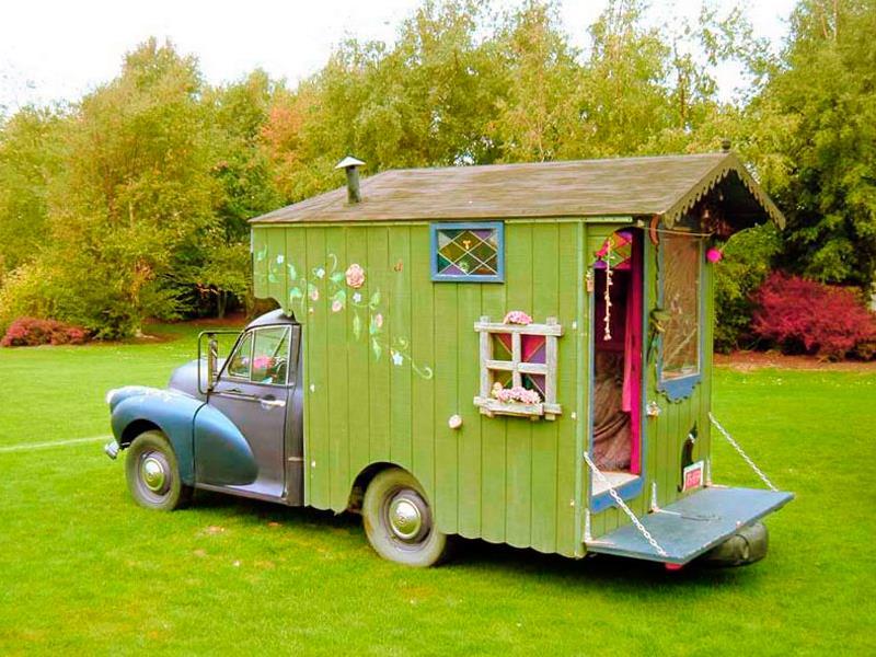 aglaydis:Housetrucking in New Zealand
