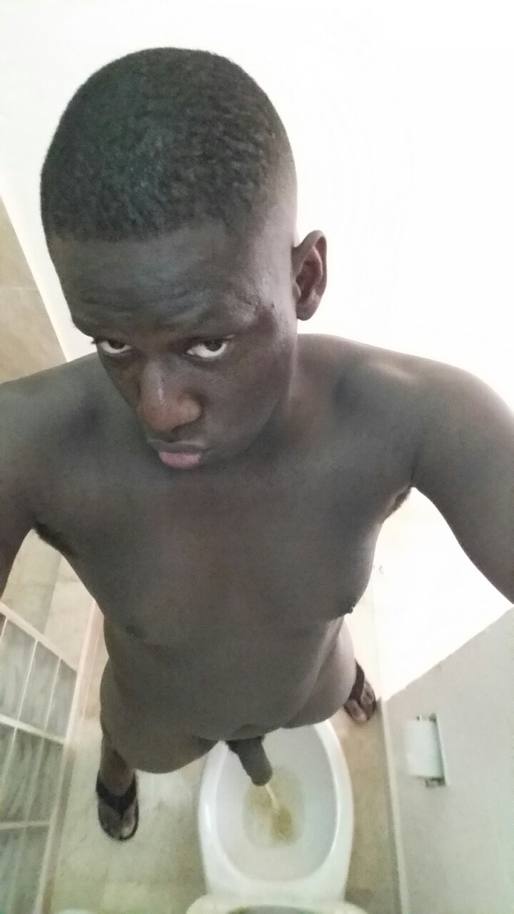 laxuszzz:  Random pics of me! 