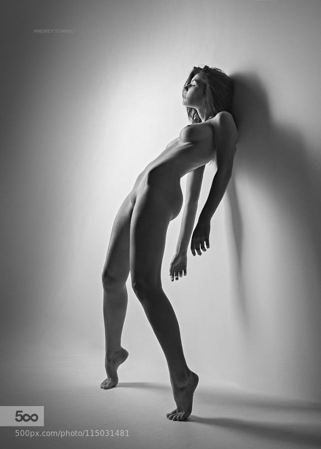 ballerinabondagefairies:  violetlahaie: «Studiowork» by ASTF. Found in: http://ift.tt/1I0JVCY