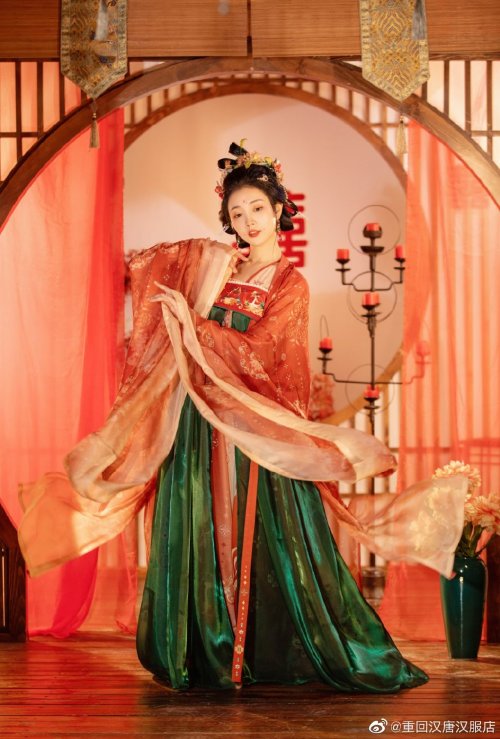 hanfugallery:chinese hanfu for wedding by 重回汉唐
