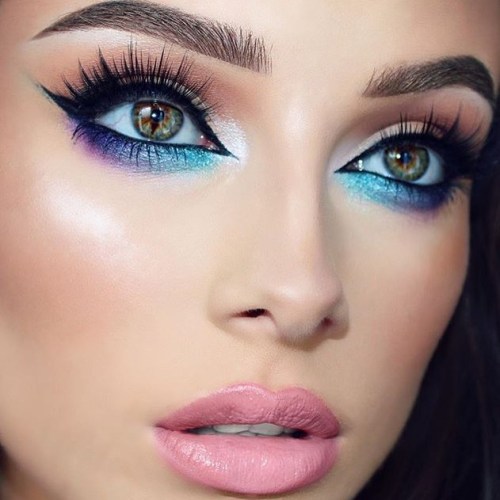 iwannabejanelle:  jaynelovesdick:  themakeup-addict:  Stunning #motd 💖 by ✨@jessicarose_makeup✨ #makeup #beauty #cosmetics #eyemakeup #eyeshadow #makeupaddict #makeupaccount #makeupinspiration #love #loveit   you owe it to yourself to have a professional