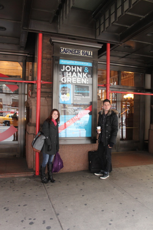 edwardspoonhands:Behind (and around and in front of) the scenes…Carnegie Hall.