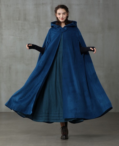 sosuperawesome:Hooded Wool Cloaks and CoatsLinennaive on Etsy