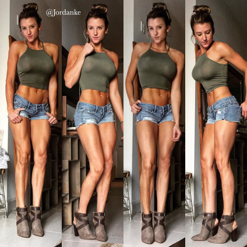 fitbitchfitness:  @jordanke: 💚🌻💚 #jordankefit #femalefitness #femalemotivation… Follow the Fit Bitch!   killer fucken body   that dedication lot of hrs in the gym REWARD