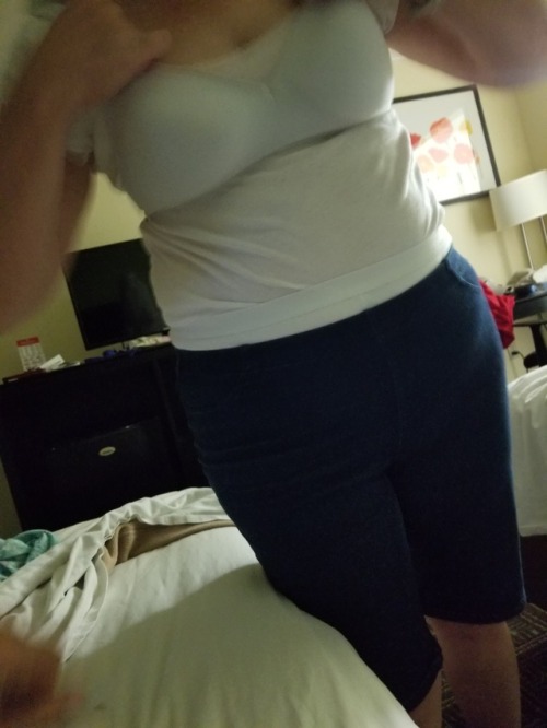 naughtymormonguy2: sm54usa5: Sexy Mormon wife Nice Mormon Tits 