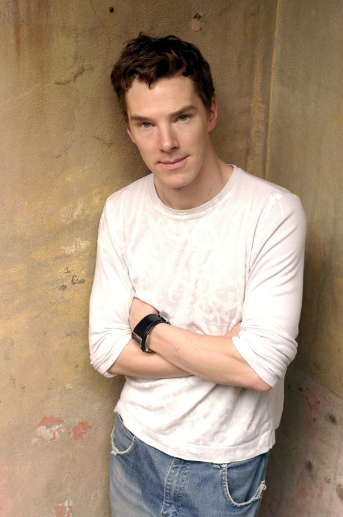 nixxie-fic:½ - HQ Stills - Benedict Cumberbatch Alex MacNaughton photoshoot 2005 - (x) (½, 2/2)