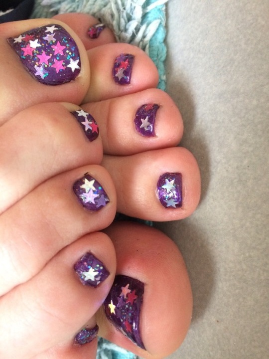 feetgirly94:  I think one of my Favorit nailpolish 👣 