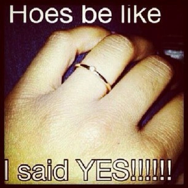 espainiako:  #hoesbelike #yes #wedding #ring #small #gem #stone #diamond #cheap #lmao