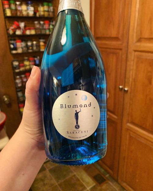 Pretty sure my mom’s friend gave her a bottle of Romulan ale. #wine #prosecco #bluealcohol #romulana