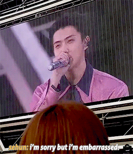 deararchimedes:super supportive members after sehun sang an extra line in sfy ♡