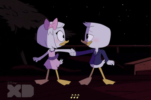 fake-ducktales-screenshots:“Dance of Dreams!” screenshots Part 2Really, Huey is the only one trying 