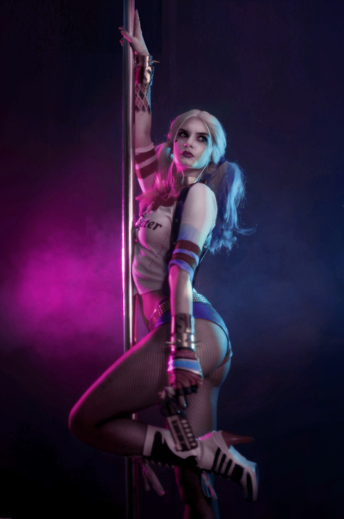 You don’t own me…Harley Quinn cosplay by Trisha Layons ( https://www.instagram.com/trisha_lay