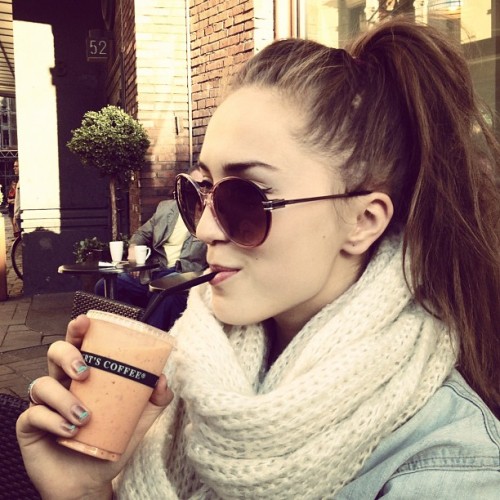 flohria:  rosyyy 
