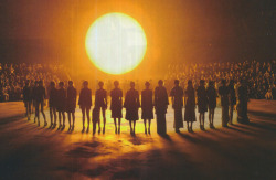 halogenic: Finale at Marc Jacobs F/W 2013. Installation inspired by Olafur Eliasson’s “The Weather Project” (2003). 