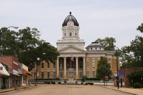 Simpson County courthouse by jbparker on Flickr.Mendenhall, Mississippi, USA