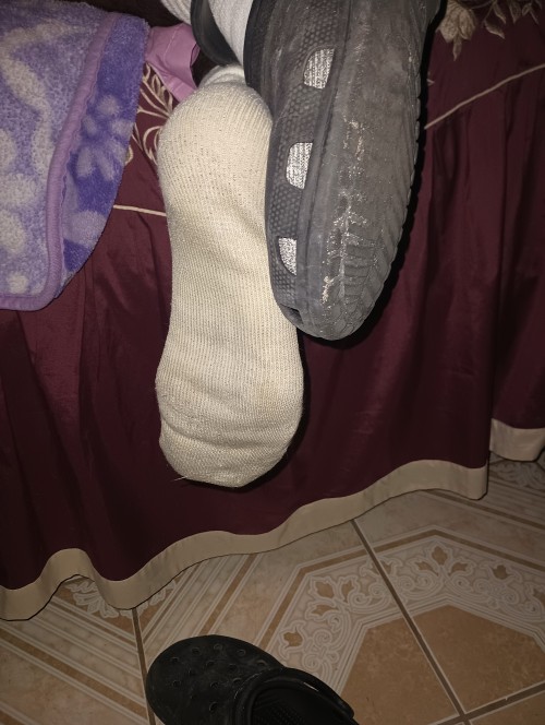 Sleepy Soles Ready For Their Rubs